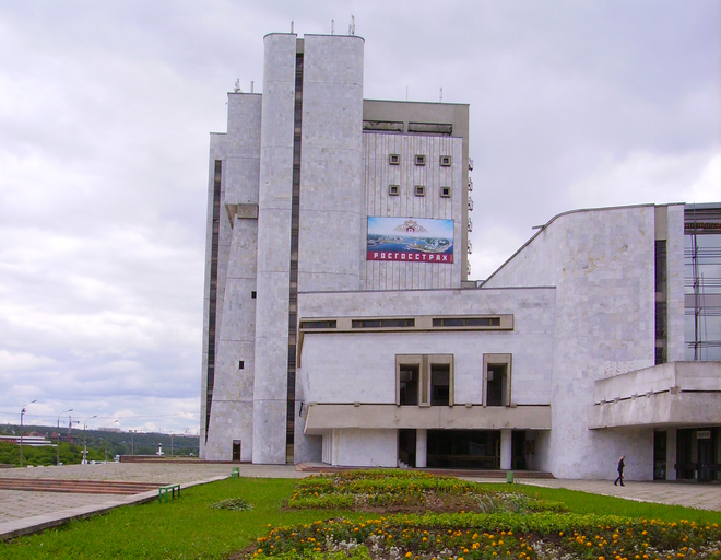 Театр оперы и балета)